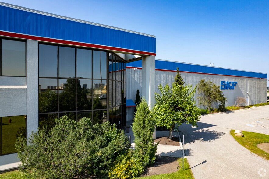 40 Executive Ct, Toronto, ON for sale - Primary Photo - Image 1 of 1