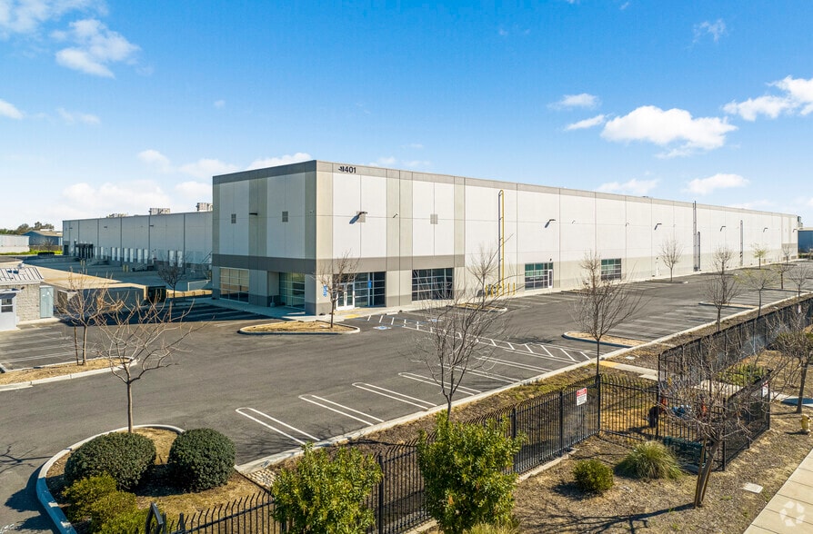 401 E Glenn Ave, Modesto, CA for sale - Primary Photo - Image 2 of 15