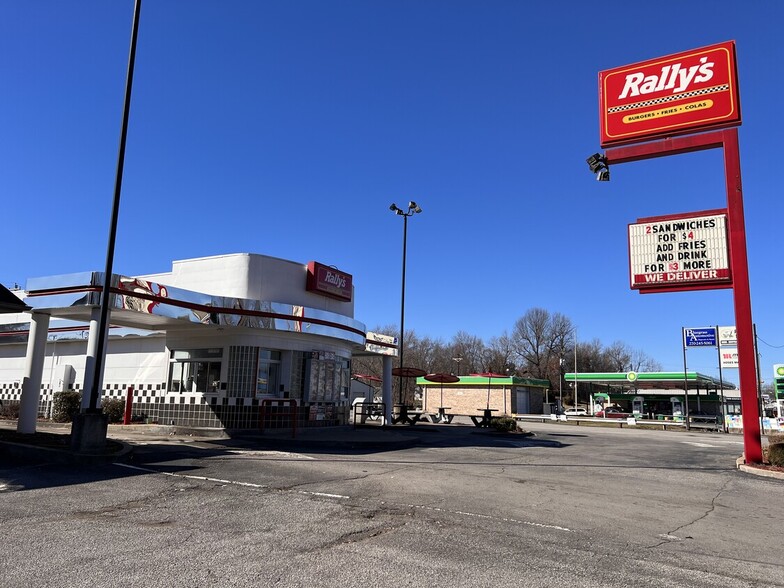 790 E Center St, Madisonville, KY for sale - Primary Photo - Image 1 of 1