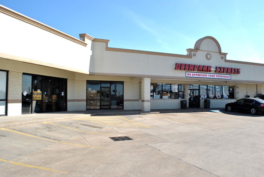 1901 S Battleground Rd, Deer Park, TX for lease - Building Photo - Image 3 of 6