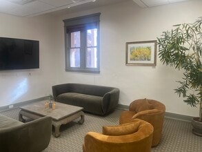 141 E Palace Ave, Santa Fe, NM for lease Interior Photo- Image 1 of 10