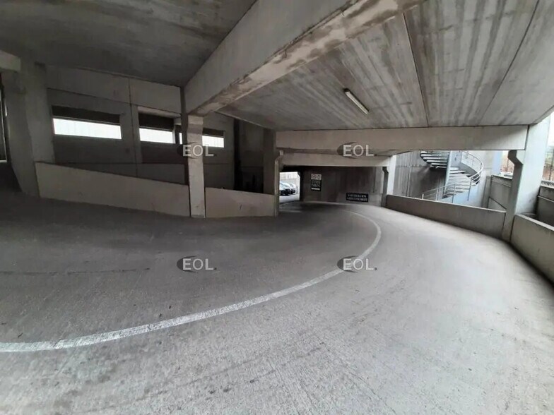 Flex dans Ivry-sur-Seine à louer - Photo du bâtiment - Image 2 de 9