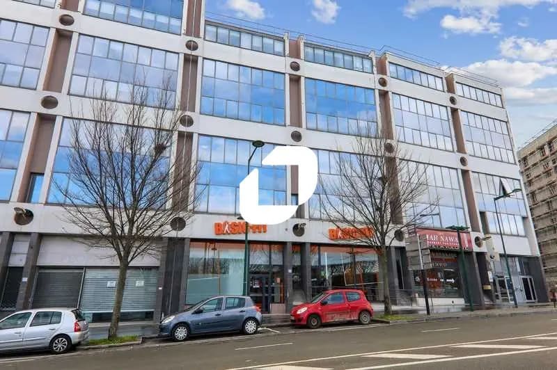 Flex in Épinay-sur-Seine for lease Building Photo- Image 1 of 11