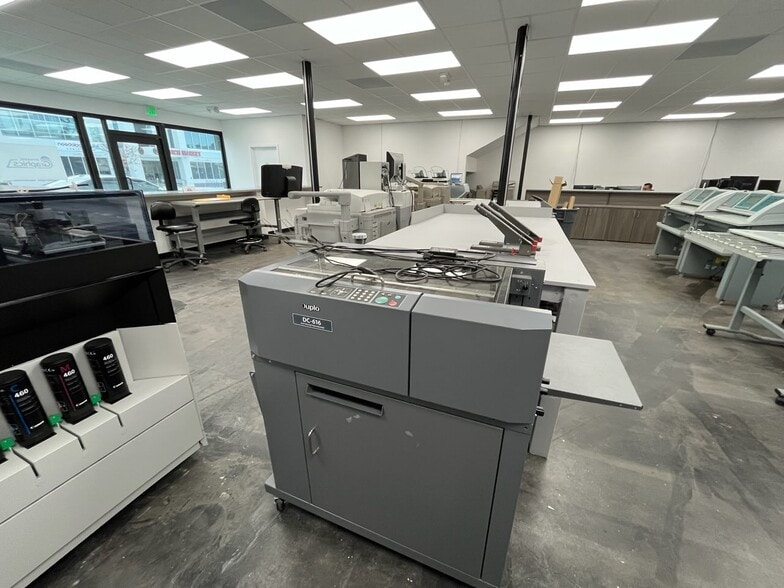 1363-1365 Westwood Blvd, Los Angeles, CA for lease - Interior Photo - Image 2 of 13