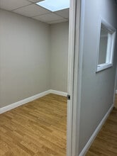 12955 Biscayne Blvd, North Miami, FL à louer Photo intérieure- Image 2 de 5