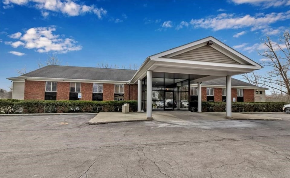 6435 Webster Rd, Orchard Park, NY for lease - Building Photo - Image 2 of 8