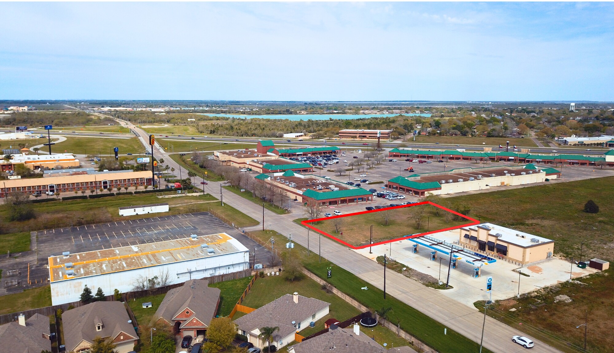 11001 Delany Rd, La Marque, TX à vendre Photo du bâtiment- Image 1 de 5