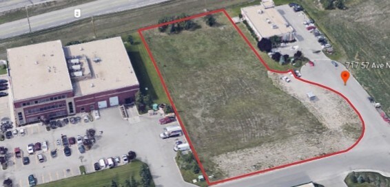 717 57th Ave NE, Calgary, AB for sale - Primary Photo - Image 1 of 1