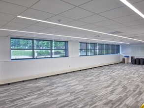 505-535 Science Dr, Madison, WI for lease Interior Photo- Image 2 of 12