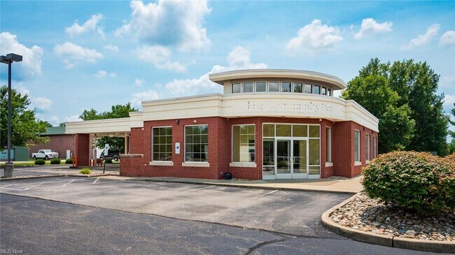 Plus de détails pour 61246 Southgate Rd, Cambridge, OH - Bureau à vendre