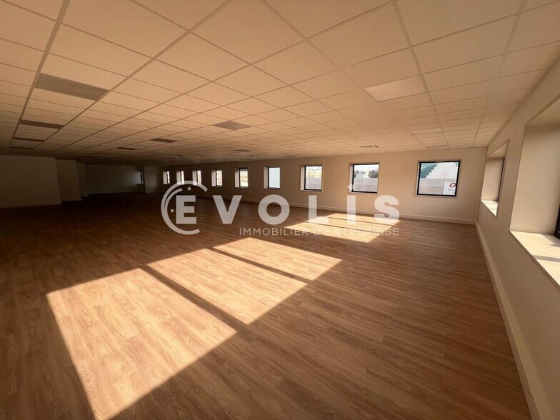 Office in Rosny-sous-Bois for lease - Interior Photo - Image 3 of 6