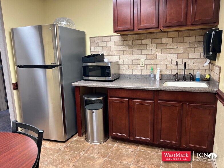 1323 58th St, Lubbock, TX à vendre - Photo du bâtiment - Image 2 de 11