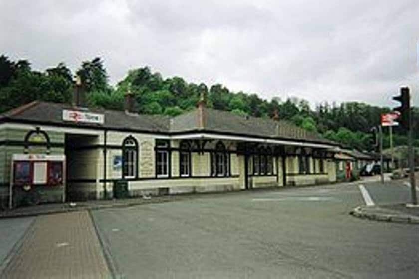 Newton Rd, Torquay à louer - Photo principale - Image 1 de 3