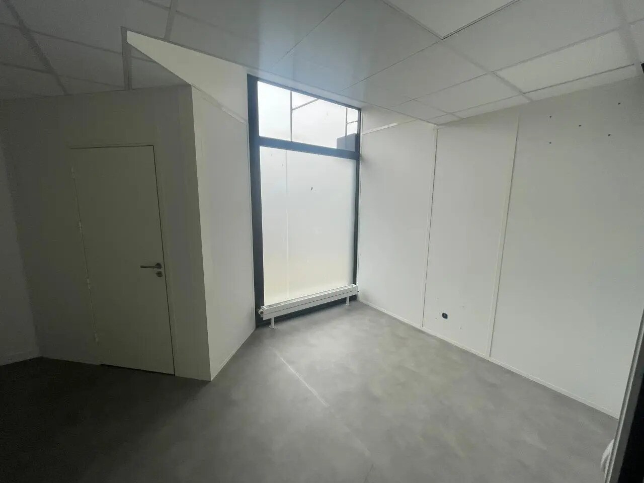 Bureau dans Cergy à vendre Photo intérieure- Image 1 de 12