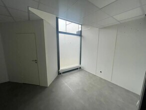 Bureau dans Cergy à vendre Photo intérieure- Image 1 de 12