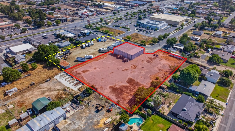 65 S Lotas St, Porterville, CA for lease - Building Photo - Image 3 of 19
