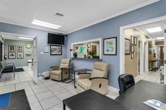 4239-4247 W Kennedy Blvd, Tampa, FL à louer Photo intérieure- Image 2 de 37