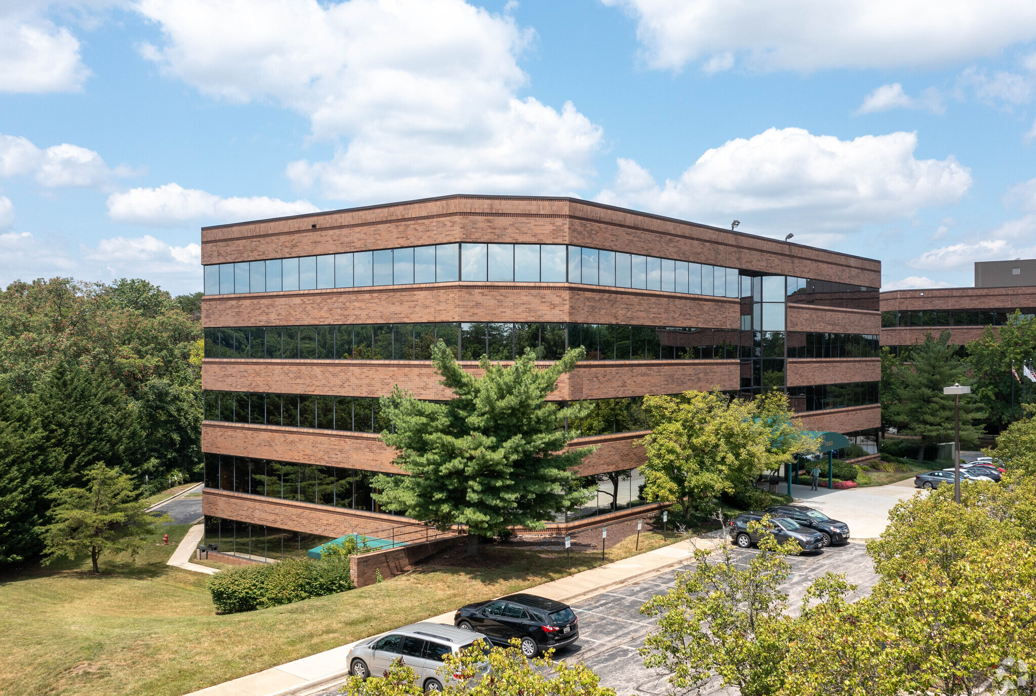 7250 Parkway Dr, Hanover, MD for lease Building Photo- Image 1 of 5