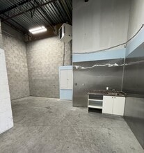 401 Alden Rd, Markham, ON à louer Photo intérieure- Image 2 de 8