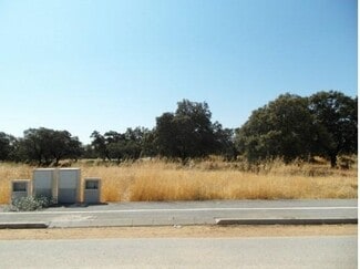 More details for Calle Triguero, 1, Sanlúcar la Mayor - Land for Sale