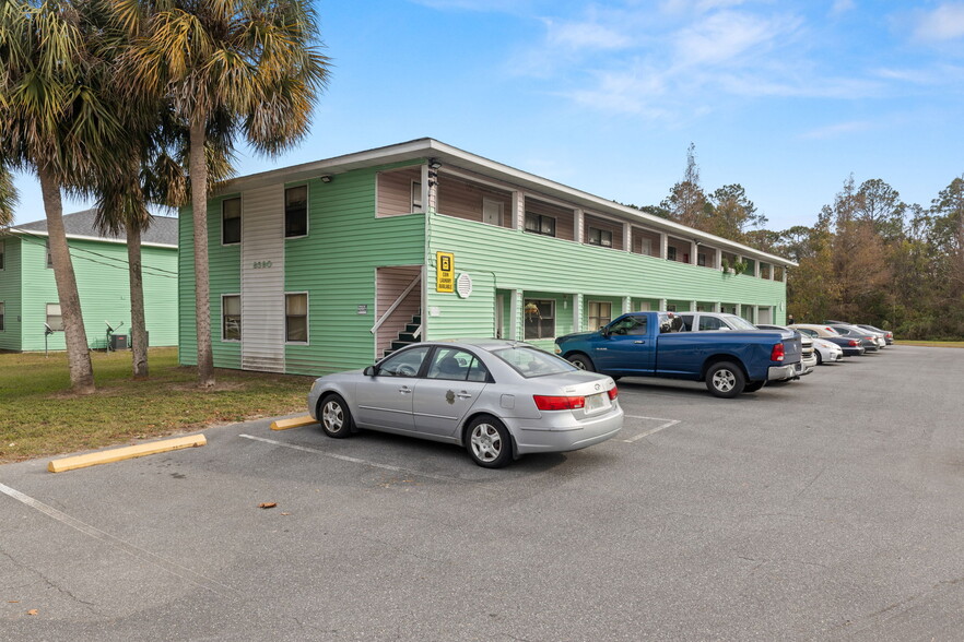 8590 W Mayo Dr, Crystal River, FL for sale - Building Photo - Image 1 of 11