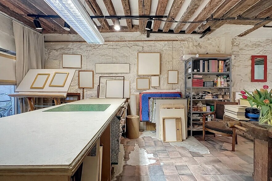 Immeuble residentiel dans Paris à vendre - Photo du bâtiment - Image 3 de 14