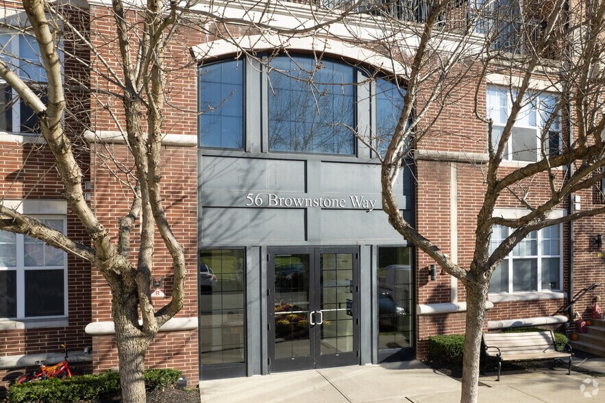 387 Nordhoff Pl, Englewood, NJ for lease - Building Photo - Image 2 of 3