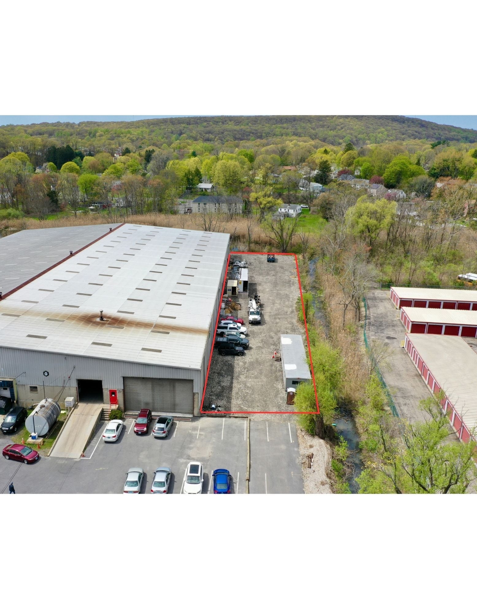 32 Henry St, Bethel, CT à louer Photo du bâtiment- Image 1 de 5