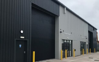 Plus de détails pour 12 Collis Close, Burntwood - Industriel à louer