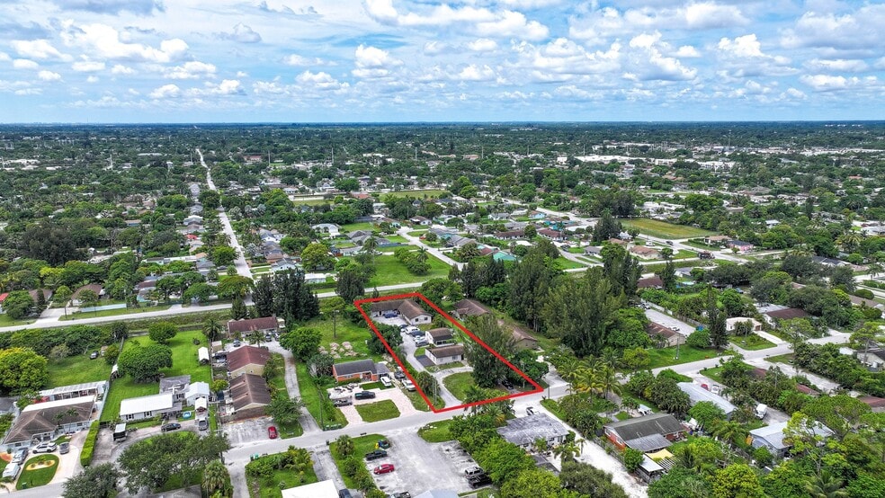 3874 7th Ave N, Lake Worth, FL à vendre - Photo du bâtiment - Image 2 de 17