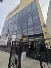86 Brighton 1st Pl, Brooklyn, NY for lease Interior Photo- Image 1 of 12