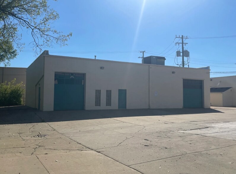 710-712 Minnesota Dr, Troy, MI for sale - Building Photo - Image 2 of 7