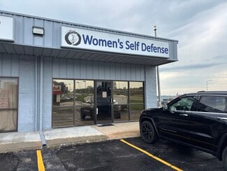 Plus de détails pour 14133 S St, Omaha, NE - Commerce de détail à louer