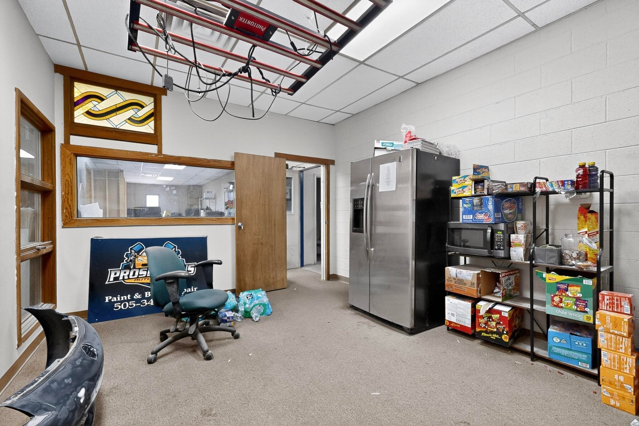 2105 Aztec Rd NE, Albuquerque, NM for sale Interior Photo- Image 1 of 14