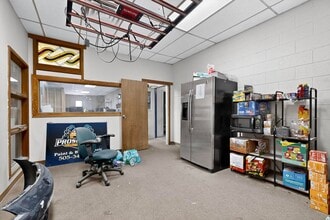 2105 Aztec Rd NE, Albuquerque, NM for sale Interior Photo- Image 1 of 14