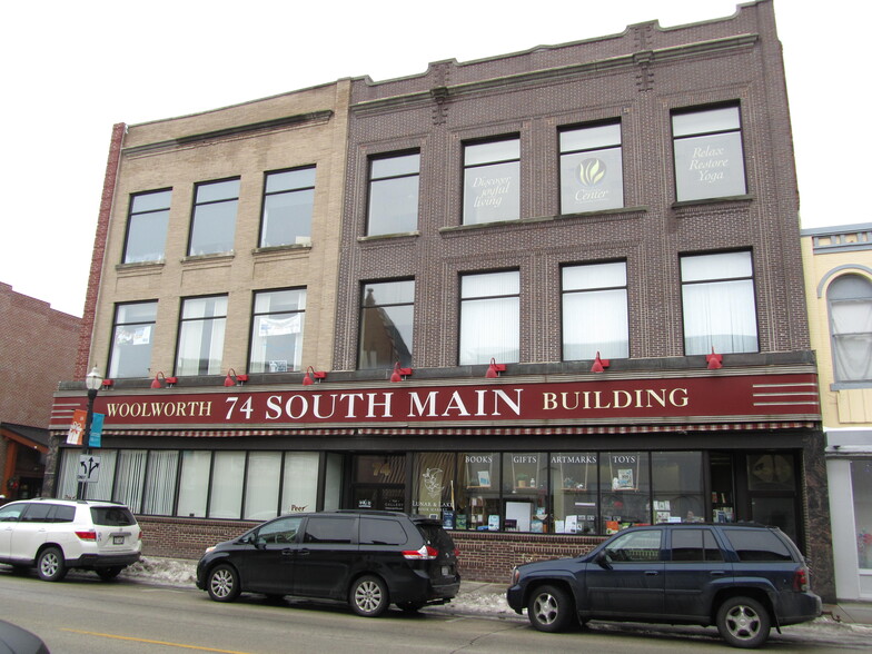 74 S Main St, Fond Du Lac, WI à louer - Photo du b timent - Image 3 de 4