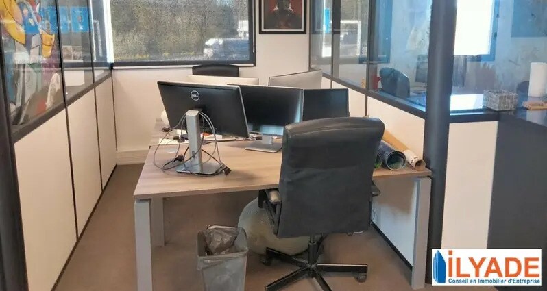 Office in Châteauneuf-le-Rouge for sale - Interior Photo - Image 3 of 3