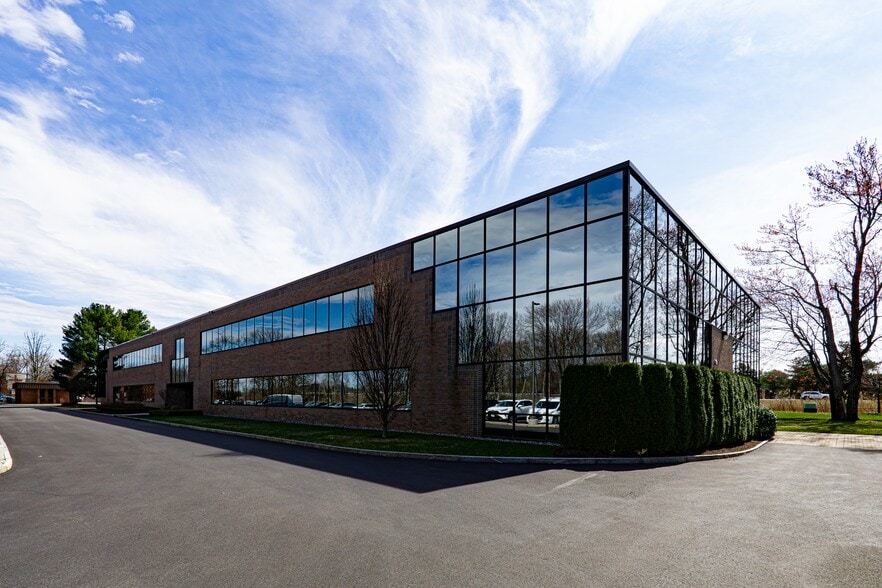 255 Washington Avenue Ext, Albany, NY for lease - Primary Photo - Image 1 of 16