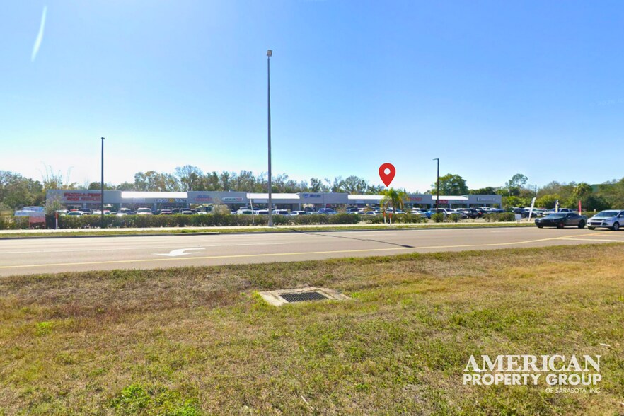 8227 US Highway 301 N, Parrish, FL à louer - Photo du bâtiment - Image 2 de 2