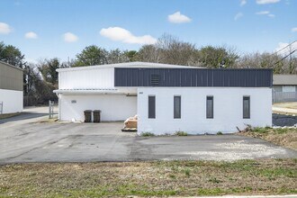 312 New St, High Point, NC à louer Photo du bâtiment- Image 2 de 15