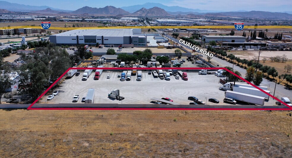 23246 Cajalco Rd, Perris, CA à vendre - Photo du bâtiment - Image 2 de 5