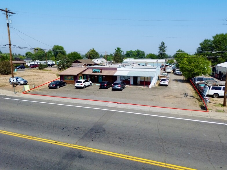 1252 W McAndrews Rd, Medford, OR for sale - Building Photo - Image 1 of 4