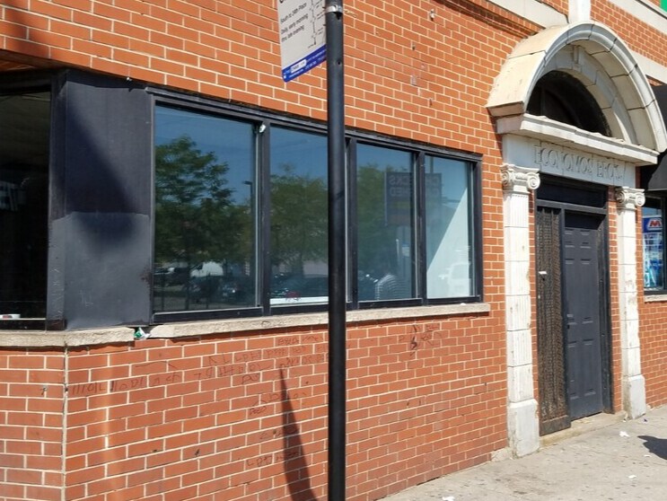 4801 W Chicago Ave, Chicago, IL à vendre - Photo du bâtiment - Image 2 de 12