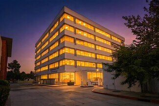 Plus de détails pour 301 N Prairie Ave, Inglewood, CA - Bureau à vendre