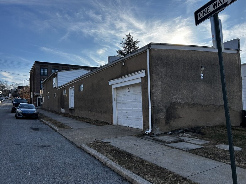 345 Morgan St, Phoenixville, PA à vendre - Photo du bâtiment - Image 2 de 19