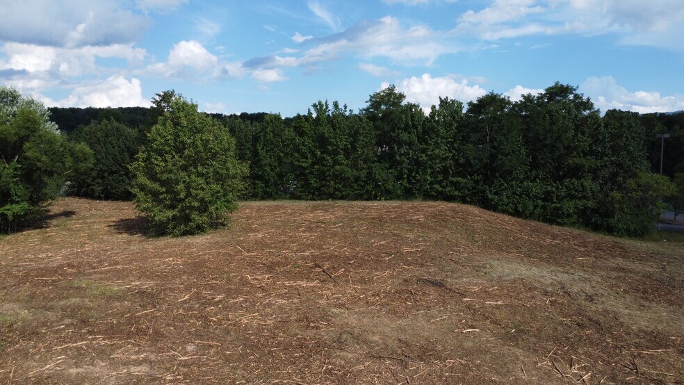 Mockingbird Lane and Northgate Drive, Johnson City, TN for sale - Building Photo - Image 3 of 10