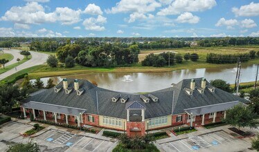 5777 Sienna Pky, Missouri City, TX for lease Interior Photo- Image 1 of 3