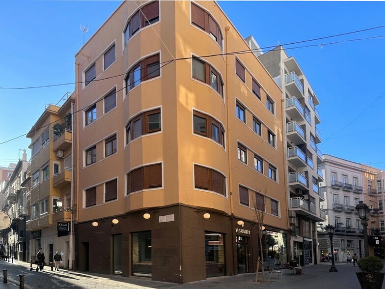 Carrer Barón de Finestrat, 2, Alicante, Alicante for sale - Primary Photo - Image 1 of 4