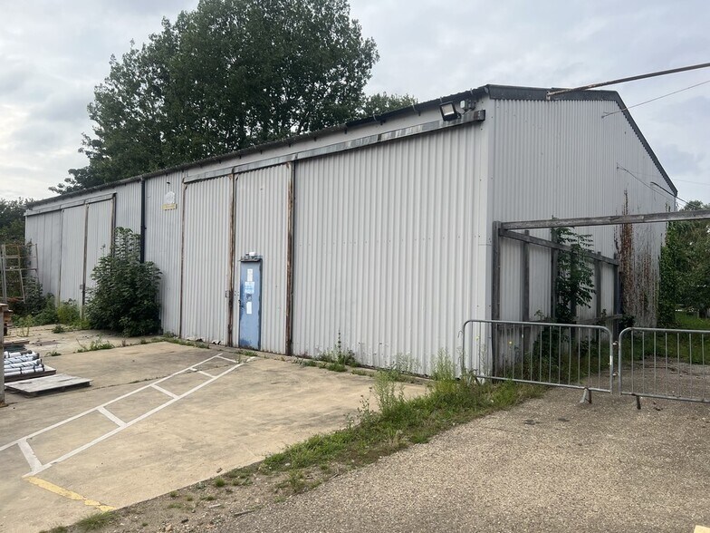 31-33 Bridge Rd, Sutton Bridge à vendre - Photo du bâtiment - Image 2 de 6