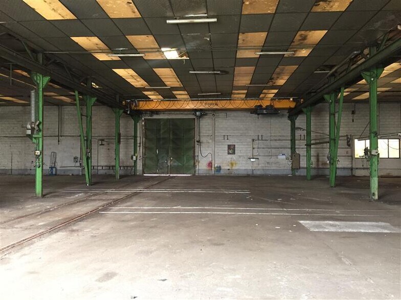 Avenue Des Industries, Ambarès-et-Lagrave for lease - Interior Photo - Image 3 of 11